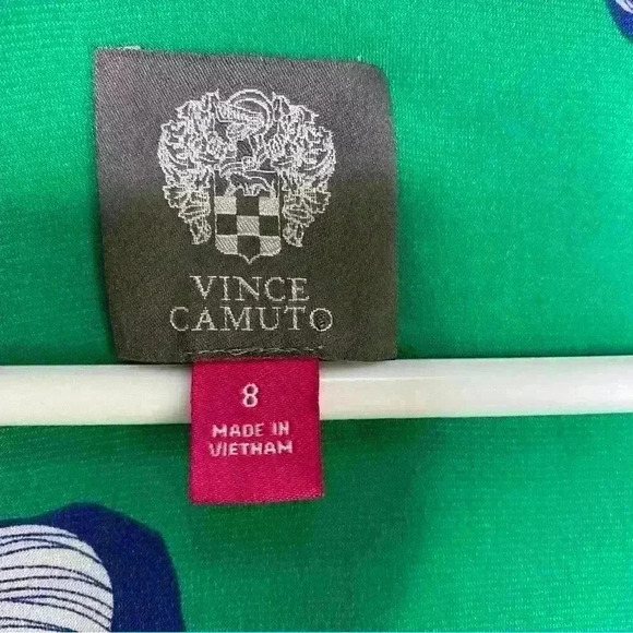 Vince Camuto Kelly Green floral slimming, comfy wash and hang wrap dress-size 8 - Picture 9 of 10